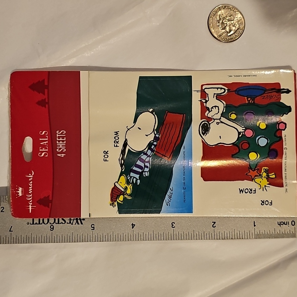 Vintage Peanuts Seals For From Tags Snoopy Woodstock Christmas Winter Holiday - Picture 9 of 9